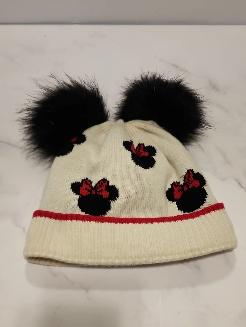 Gap Disney  Pom-Pom Beanie  Mini Mouse